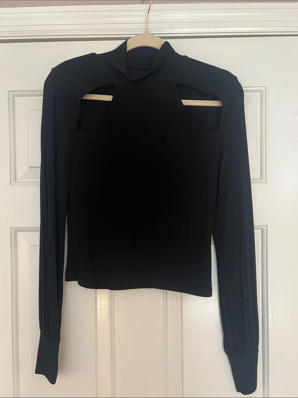 Michael Lauren Black Long-Sleeve Cutout Tee